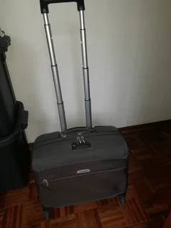 Samsonite laptop bag with wheels