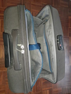 Samsonite laptop bag with wheels