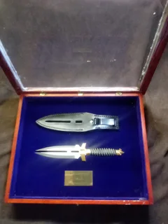 Gil Hibben Double Shadow - Gold Edition with box-Signed UC453