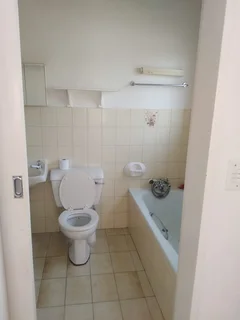 Room - Ad posted by Tsholofelo Noweel Makganye Ngqoko