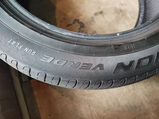 235/55R19 Pirelli MOE Runflat