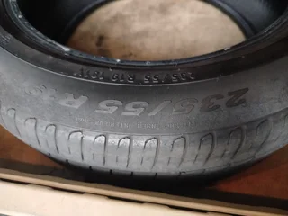 235/55R19 Pirelli MOE Runflat