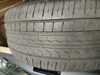 235/55R19 Pirelli MOE Runflat