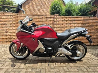 Honda VFR1200FD (DCT)