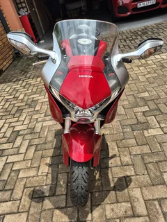 Honda VFR1200FD (DCT)