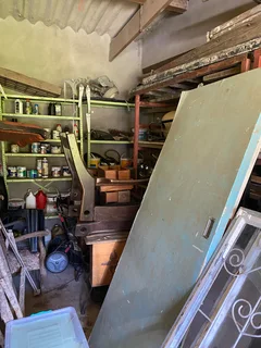 Contents of storage unit