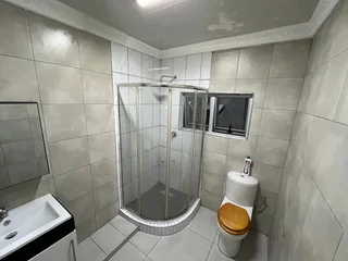 On Auction.  REDUCED - 3 Bedroom duplex apartment in Fairbreeze, Tongaat