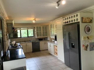 Own a piece of paradise! On Auction - A real STEAL! Bushmen&#39;s Nek, Drakensberg. FULLY Furnished