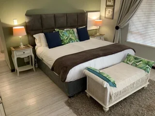 Own a piece of paradise! On Auction - A real STEAL! Bushmen&#39;s Nek, Drakensberg. FULLY Furnished