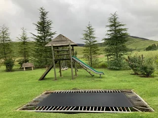 Own a piece of paradise! On Auction - A real STEAL! Bushmen&#39;s Nek, Drakensberg. FULLY Furnished