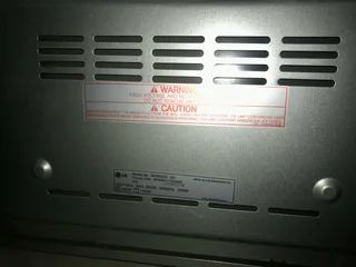 2 x Microwaves - not heating / For spares or repair