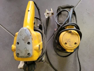Power tools. Dewalt sanders (×2)