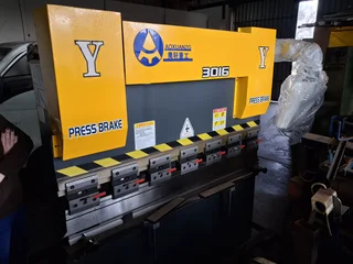 Hydraulic WC67K CNC Press Brake, Bending Capacity30T/1600 (Never used) Operational