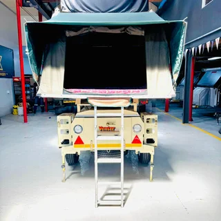 Venter Savuti with TentCo Rooftop Tent