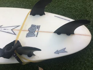 6”2 VUDU thruster short board.