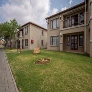 2x Modern 3 Bedroom Living at Villa Daniella Complex in Meyersdal