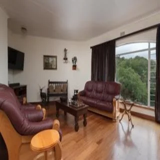 4 Bedroom House for Sale in Glenvista