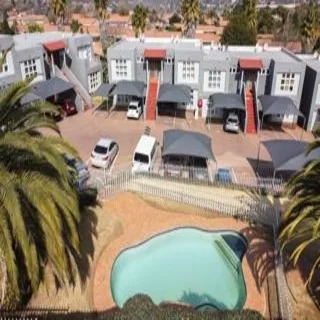 2 Bedroom Unit in Winchester Hills For Sale