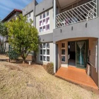 2 Bedroom Unit in Winchester Hills For Sale