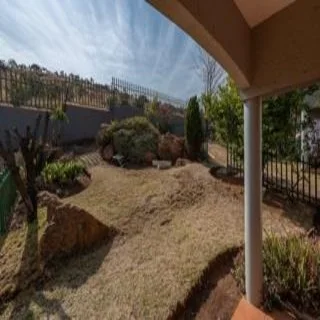 2 Bedroom Unit in Winchester Hills For Sale