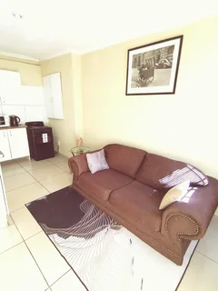 AVAILABLE NOW! 50% OFF DEP: COME OCCUPY THIS STUNNING GEM IN BRAMLEY NORTH, JUST OFF CORLETT DRIVE