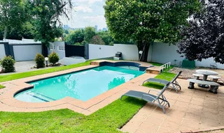 AVAILABLE NOW! 50% OFF DEP: COME OCCUPY THIS STUNNING GEM IN BRAMLEY NORTH, JUST OFF CORLETT DRIVE
