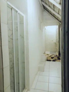 50% OFF DEP!!! SECURE THIS PRIVATE COSY GARDEN COTTAGE IN BRAMLEY, JUST OFF CORLETT DRIVE