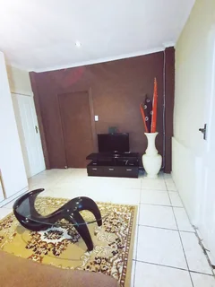 FLEXIBLE STAY TERMS: OCCUPY THIS READY TO GO, FULLY FURNISHED APARTMENT - JUST BRING YOUR LUGGAGE