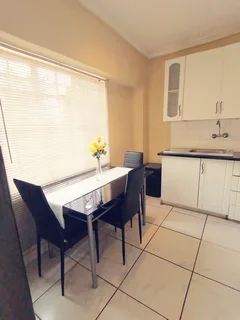 FLEXIBLE STAY TERMS: OCCUPY THIS READY TO GO, FULLY FURNISHED APARTMENT - JUST BRING YOUR LUGGAGE