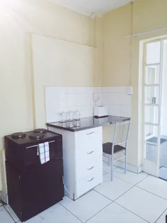 FLEXIBLE STAY TERMS: OCCUPY THIS READY TO GO, FULLY FURNISHED APARTMENT - JUST BRING YOUR LUGGAGE