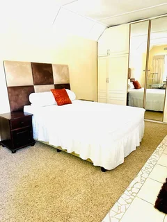 50% OFF DEP: HURRY AND OCCUPY THIS FULLY FURNISHED BACHELOR WITH AN APPEALING VIEW OF SANDTON TOWER