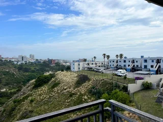 Spacious Two-Bedroom Apartment with Stunning Bay Views – Southend