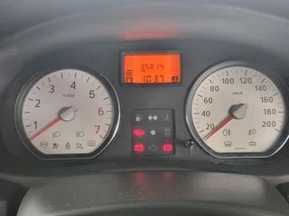 2023 Nissan NP200 1.6i Safety pack A/C