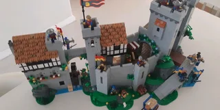 Lego Knights Castle