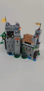 Lego Knights Castle