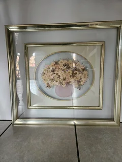 Beautiful Glass Set 3D flower Frame set in Brass