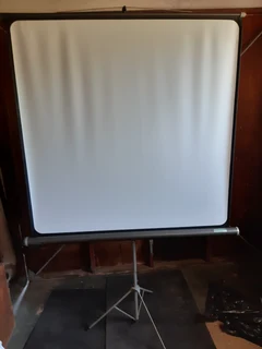 Used Projector Screens X 2 (Both&#61;R1,750 Reduced price)