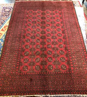 Persian carpets CLOSING DOWN SALE !!