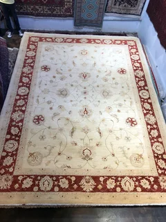 Persian carpets CLOSING DOWN SALE !!