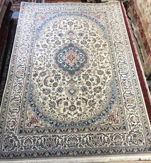 Persian carpets CLOSING DOWN SALE  !!
