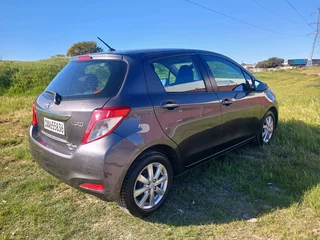 2016 Toyota Yaris 1.3 XS 5dr Automatic