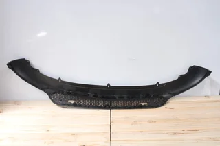 Mercedes Benz GLC SE 2018 Front lower grill and spoiler