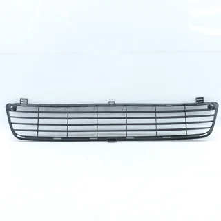 Toyota Hi-Lux D4D Front Grill - 2014 Model (Brand New)Part Number: Price: R275