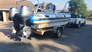 Unique 575 Cat hull with 2 x F70 Yamaha