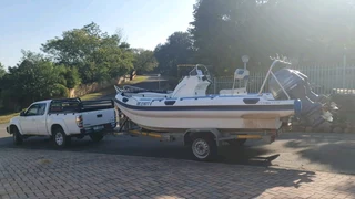 Unique 575 Cat hull with 2 x F70 Yamaha