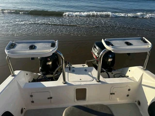 Sea Cat 565 Forward console with Suzuki 90hp