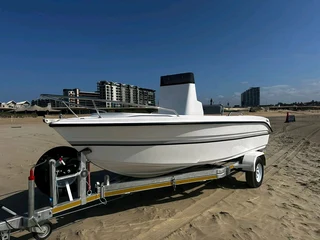 Explorer 540 Centre Console 2024