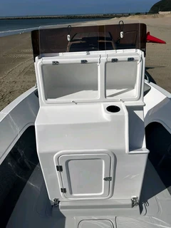 Explorer 540 Centre Console 2024