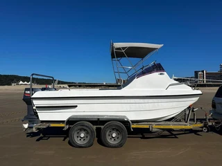 T Cat 16.8ft Forward Console