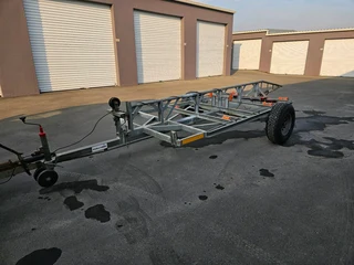 Cobra Cat 525 Forward Launch dolly trailer